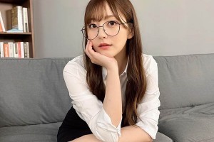 粉嫩韩国美女[完整版]剧照2