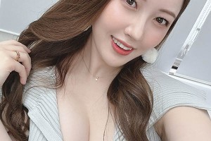 一起跟洗澡的老师[蓝光]电影海报