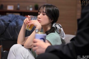 女生紧身裤阴沟叫什么[全集]电影海报